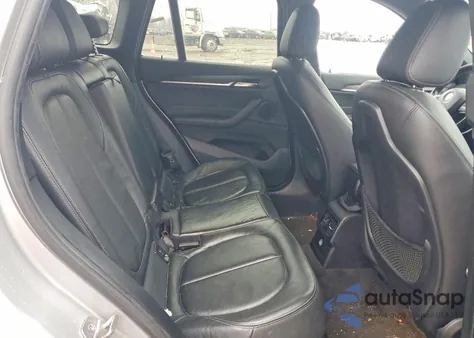 2017 BMW X1 xDrive28I z USA, uszkodzony, nr VIN WBXHT3Z36H4A53787